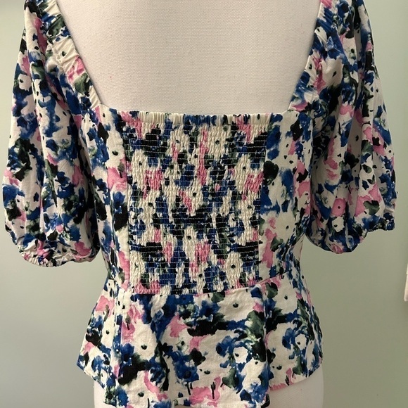BCBGMaxAzria Women's Floral Peplum Top Size Medium - Picture 4 of 14